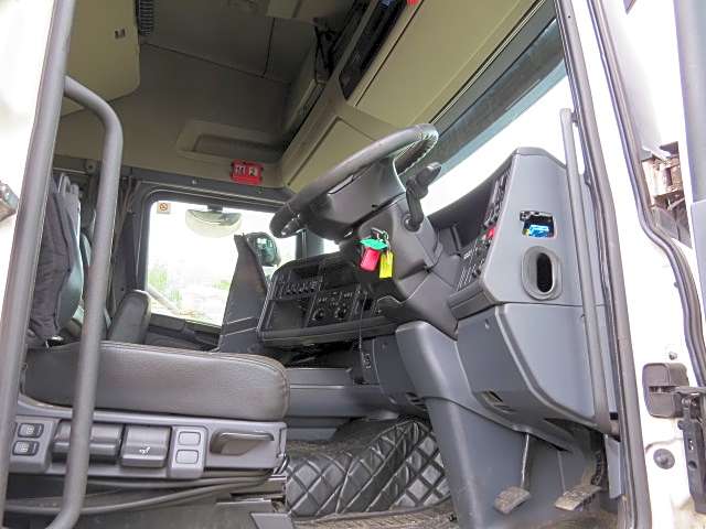 Scania R490
