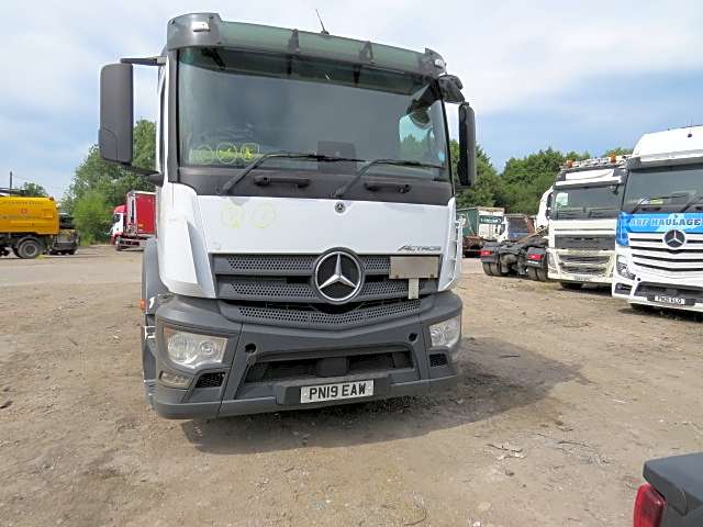 Mercedes Actros