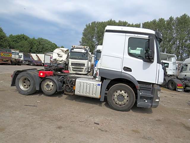 Mercedes Actros