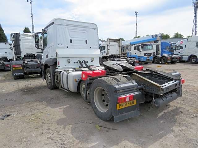 Mercedes Actros