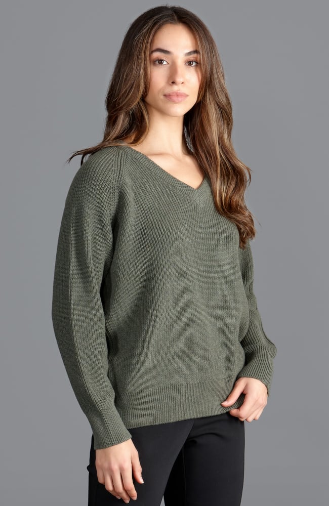 XXL White Women Pullover in Jammu - Dealers, Manufacturers