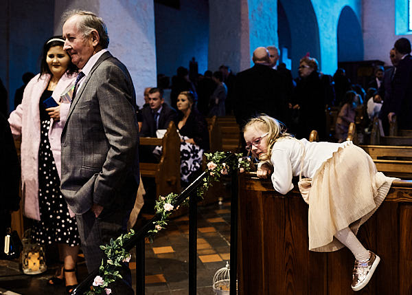 what is documentary wedding photography?