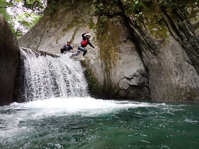 Shower Climbing in Daisen-Oki