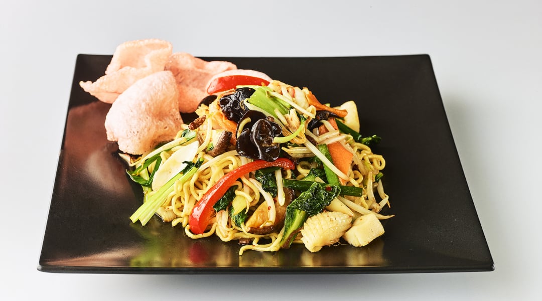 Wok Hard Play Hard A Seafood Yakisoba How To By The Peninsula Tokyo Travel Japan Jnto