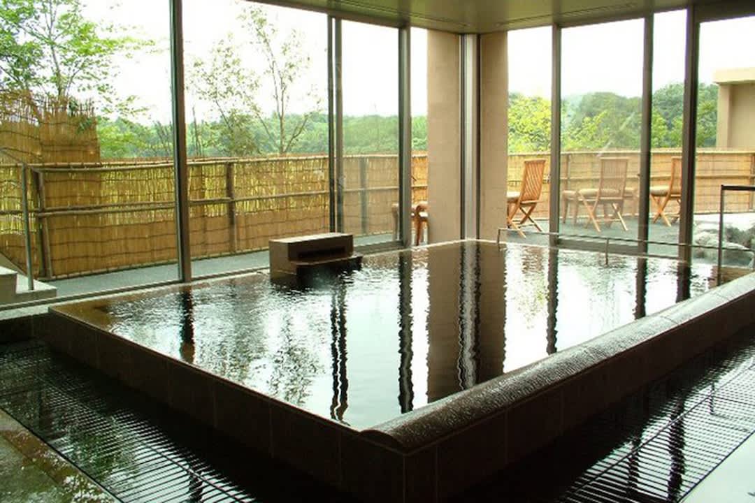 An indoor bath at Yamato-no-Yu, Chiba Prefecture