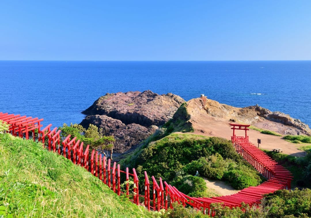 Motonosumi Inari Shrine Travel Japan Jnto Motonosumi inari shrine's 123 red torii gates adorn the yamaguchi coastline in nagato city. motonosumi inari shrine travel japan
