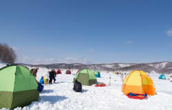 Smelt-fishing on Lake Gando / Iwate