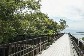 a Treetop Walk that offers sweeping views of the lake and Lake Biwa Museum