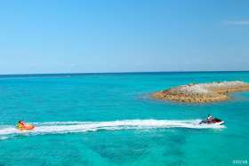 wakeboarding in Okinawa island groups