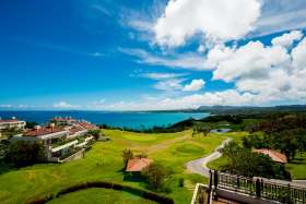 sightseeing in Okinawa the beautiful sea