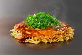 Hiroshima-style okonomiyaki on iron plate