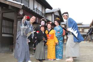 rent traditional costumes in Toei Kyoto Studio Park