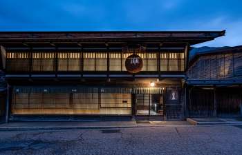 the facade of byaku narai