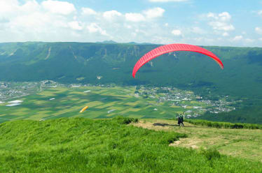 Paragliding in Aso Nature Land