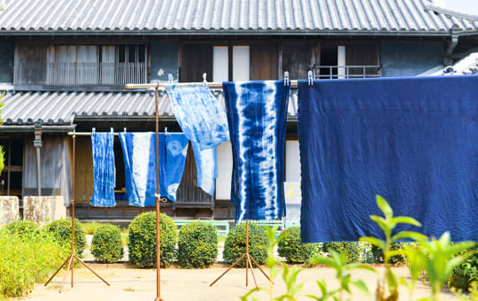 Exploring the origins of aizome-—traditional indigo dyeing