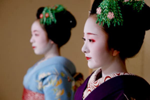 A Night of Luxury & Culture with Kyoto's Geiko & Maiko