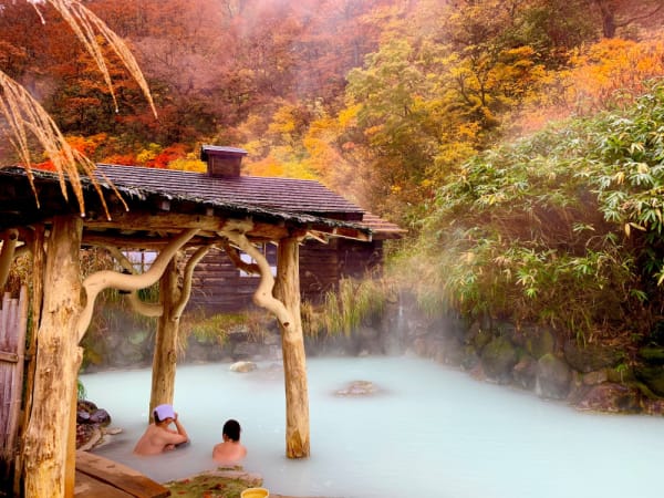 Head North! 5 Discrete Hot Springs to Visit This Winter | Blog | Travel