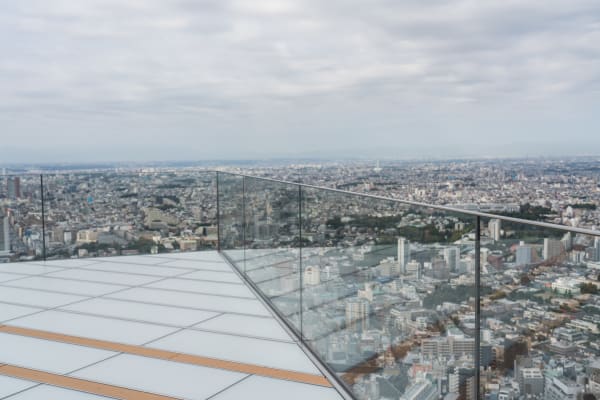③ Day 5 to 7: Ride a boat down an awe-inducing natural gorge before shopping ‘till you drop in Tokyo