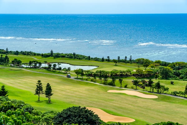 Miyako Island, Try your best swing through the sea breeze!