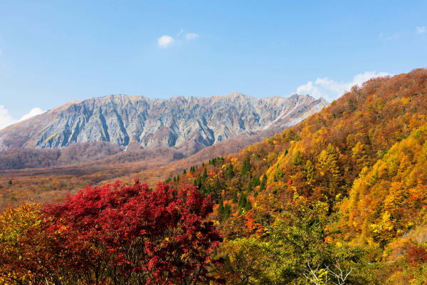 6 Japanese hikes to take your breath away