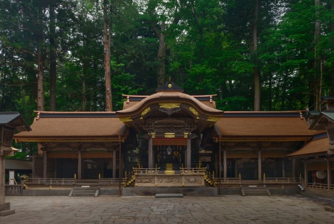 Suwa Taisha Shrine Kamisha Honmiya (upper shrine group), Nagano