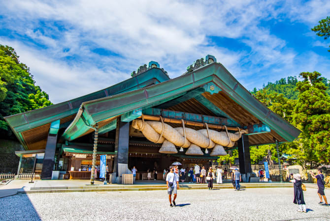 The Izumo Taisha Kamiari Festival Is the Largest, Quietest Festival in Shimane