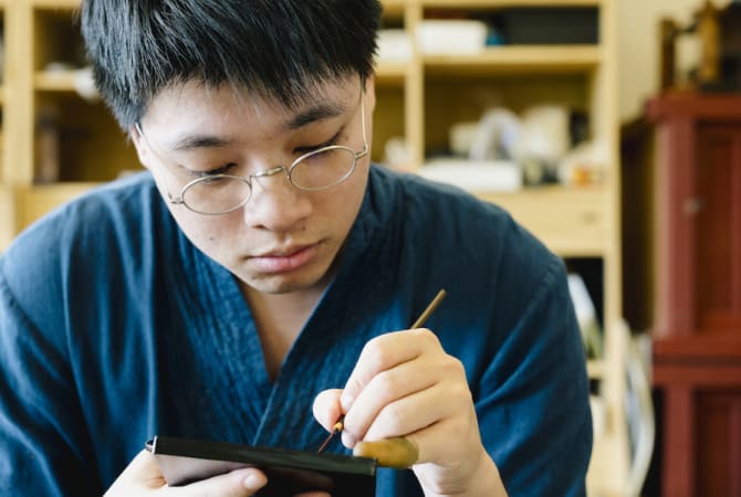 Lacquerware: embodiment of delicate Japanese craftsmanship, seen through the eyes of a Taiwanese apprentice in Wajima