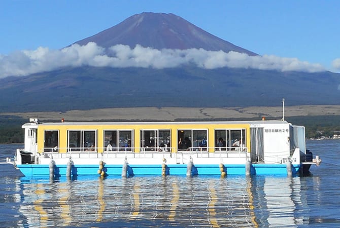 Smelt Fishing in Lake Yamanaka