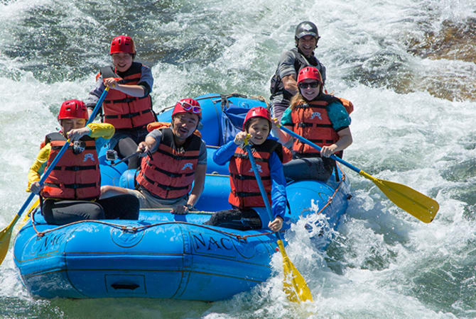 Rafting in Niseko