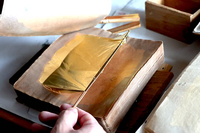 Exploring the History of Gold Leaf Art and How to Use Gold Leaf Sheets