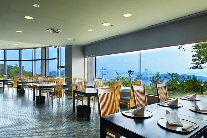 Restaurants in the Kurashiki Setouchi Kojima Hotel are spacious and offer beautiful views over the Seto Inland Sea. English menus are available.