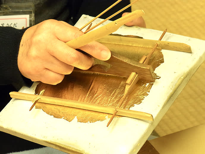 Kanazawa Gold Leaf: An Art Passed Down Through Generations, JAPAN Monthly  Web Magazine