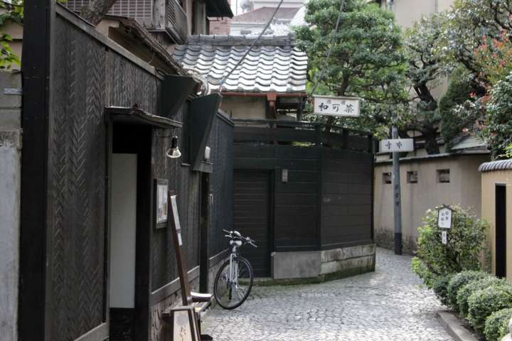 Kagurazaka and Iidabashi area