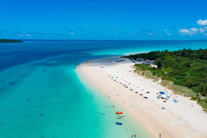 Yonaha Maehama Beach