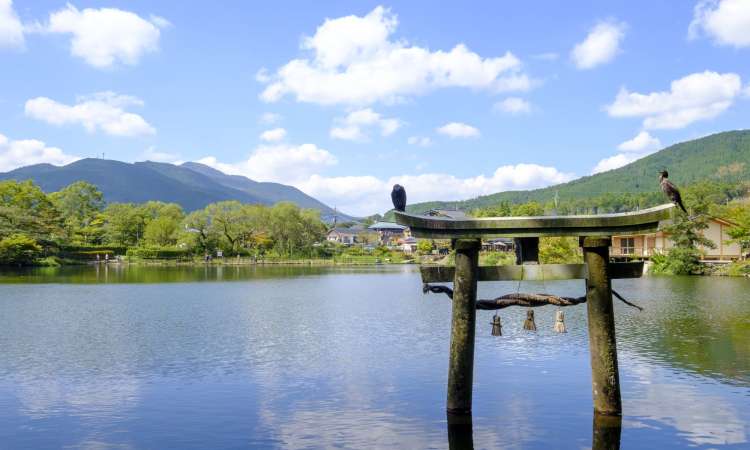 ทะเลสาบคินริน (Lake Kinrin)