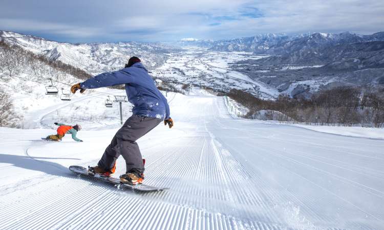 Ishiuchi Maruyama Ski Resort