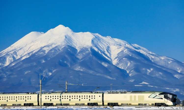Train Suite Shikishima
