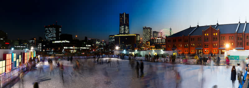 skaters at yokohama art rink