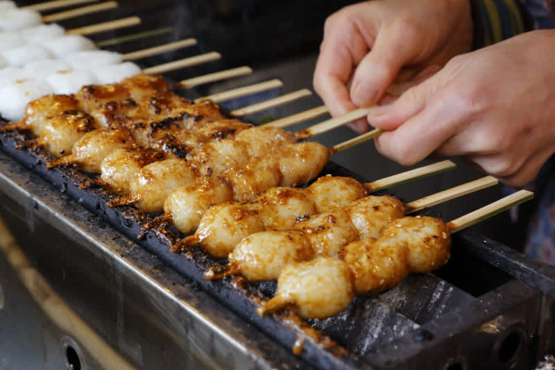 Gohei-mochi rice cakes