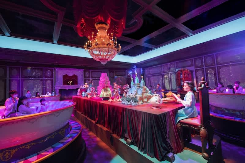 beauty and the beast attraction at tokyo disneyland