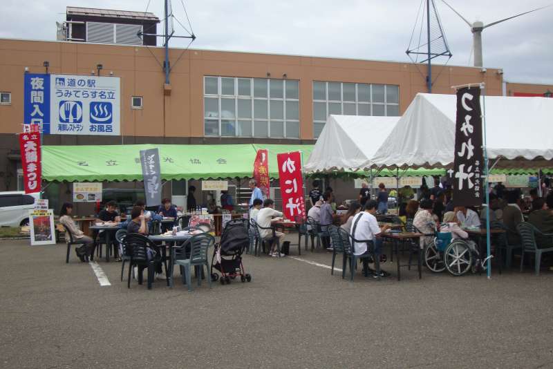 the festival’s food tent village in Niigata