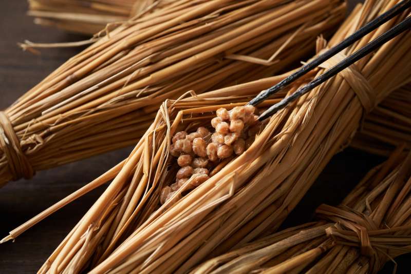 natto beans in straw