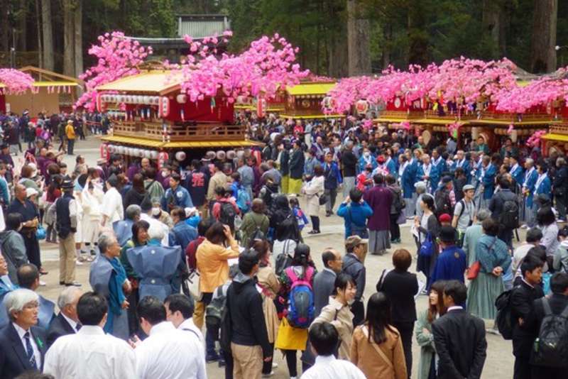 Floats during the festival