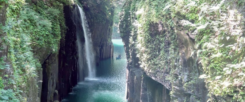 Group meets in Kumamoto and transfer to Takachiho