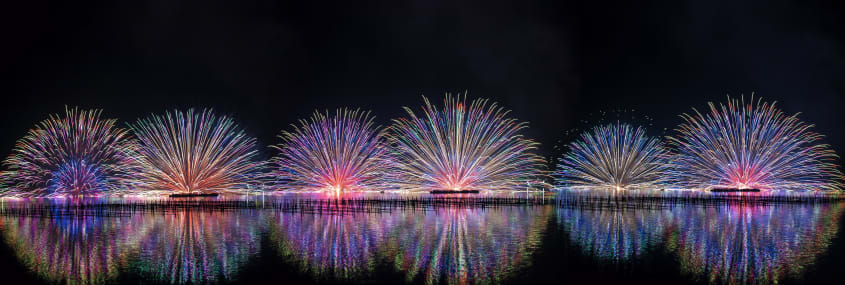 Hot springs and marine activities at Lake Suwa