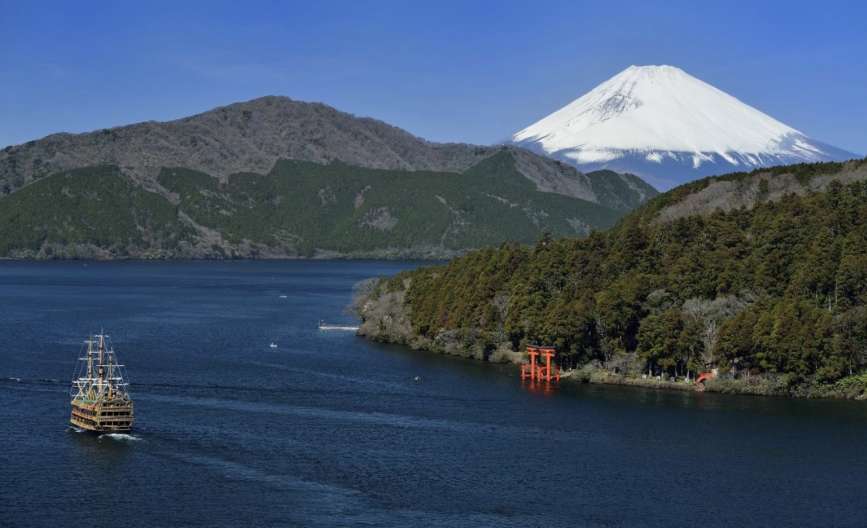 lac ashi hakone bateau