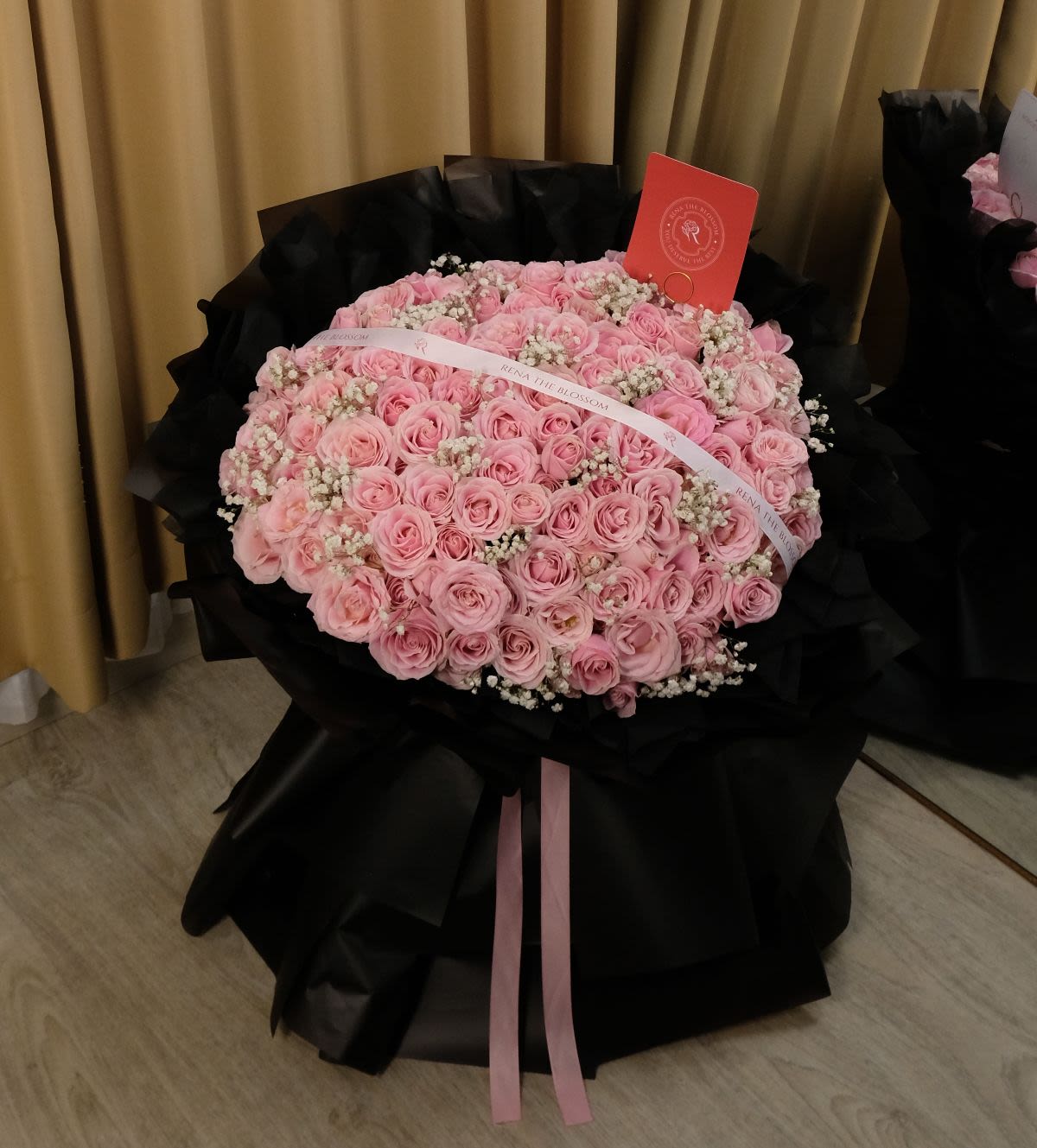 Ethereal Embrace 140 Stems Pink with BB - Thumbnail 1 - fresh