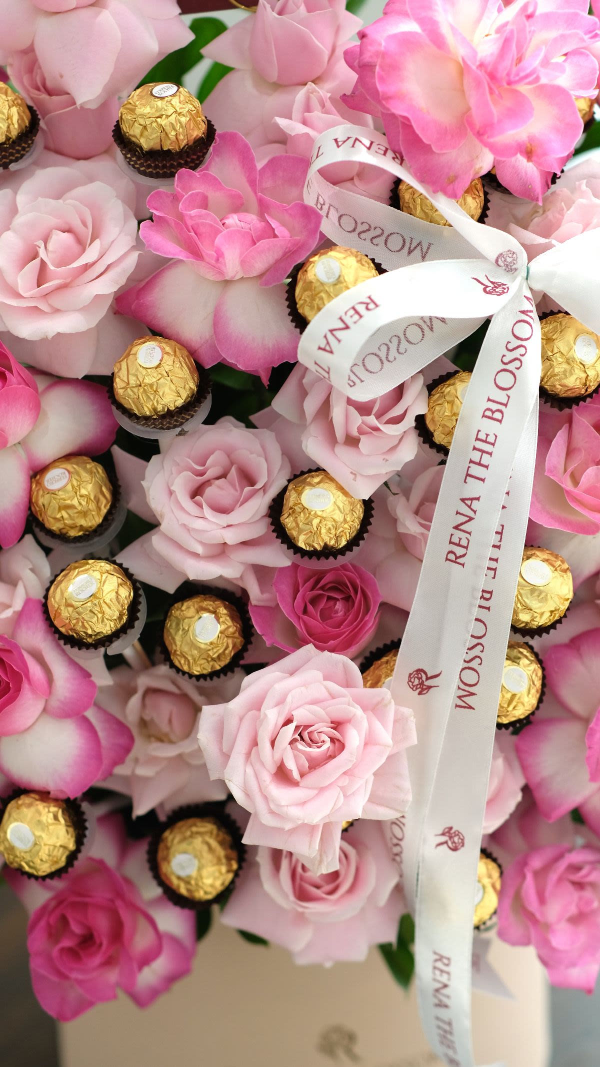 Ferrero Party - Thumbnail 2 - fresh