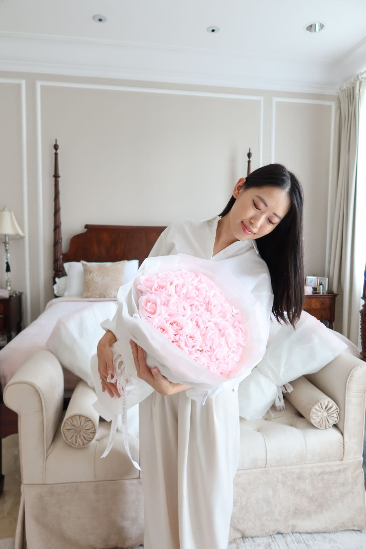 Eternal 40 - 40 soft pink artificial roses — clean, quiet, and enduringly romantic. - Rena The Blossom Jakarta