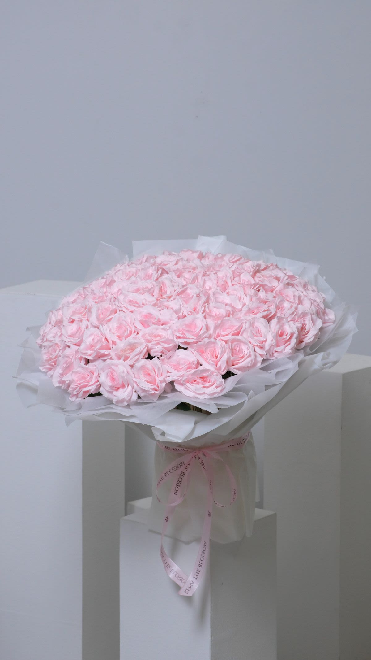 Eternal 80 - 80 artificial pink roses — a large, permanent declaration that means it. - Rena The Blossom Jakarta